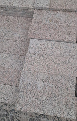 Тротуарная гранитная плитка "прямоугольник"