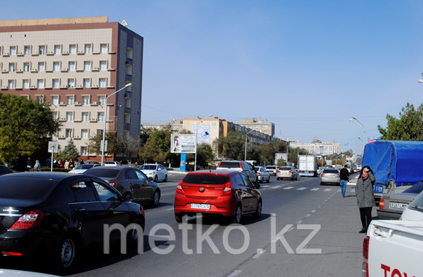 Скроллер: 7 мкр., гор. Поликлиника Б