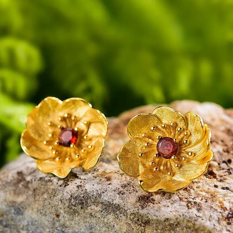 Женские серебряные 925пр серьги Lotus Fun (ручная работа) вес 3,23гр, натуральный гранат (позолоченное покрытие)