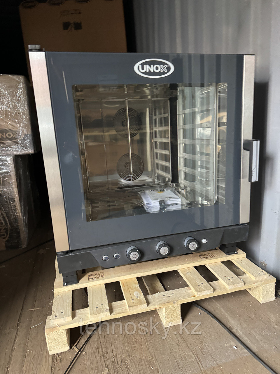 Печь конвекционная UNOX XB 693