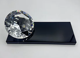 Статуэтка из стекла