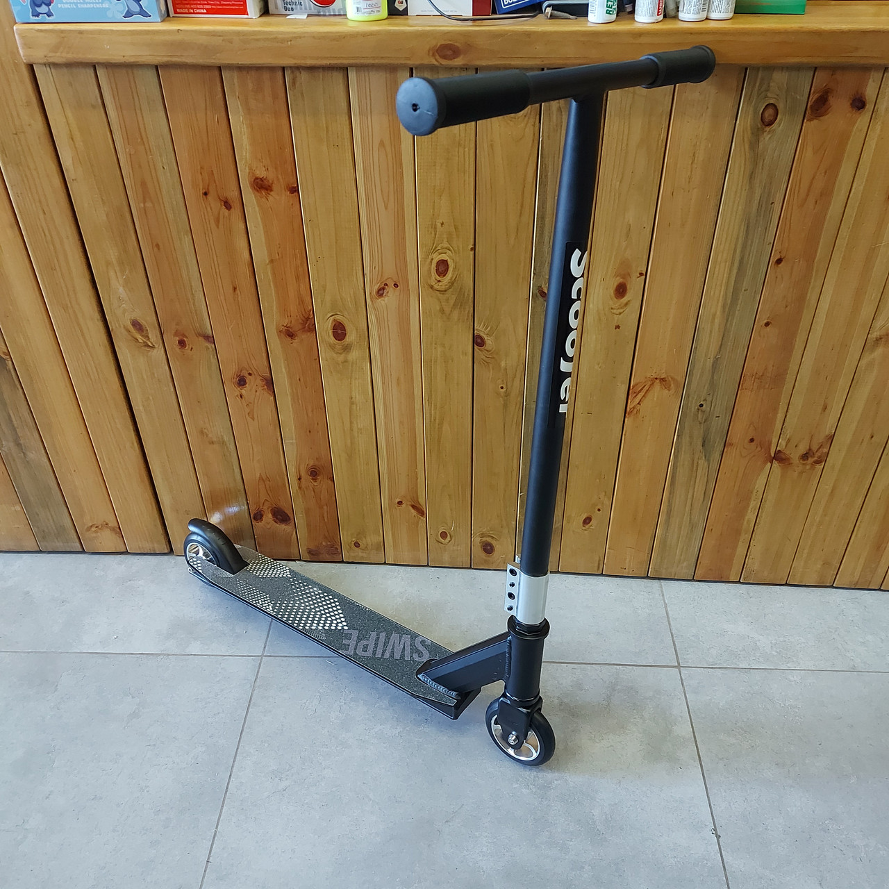 Трюковый самокат "Scooter". Трюковой. Тэшка. Т-образный руль. 100 мм. Swipe.