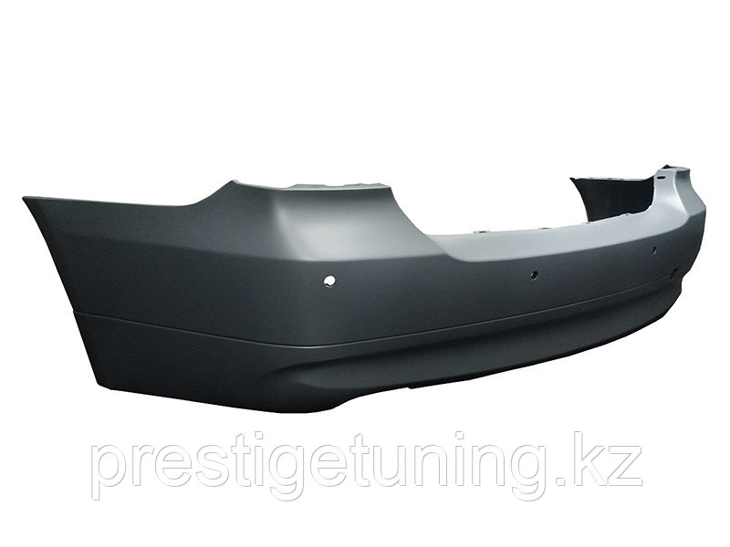 Задний бампер на Bmw 3-Series 2004-10 Под парктроники/с отверстием под крюк (SAT TW)