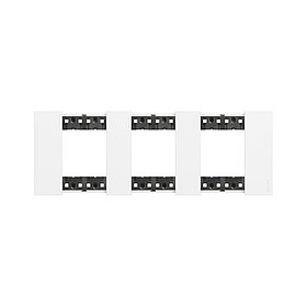 Рамка декоративная Bticino KA4802M3KW Living Now 3 поста (2+2+2) белый