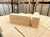 Кирпич огнеупорный шамотный ШБ 44 клин ребровый