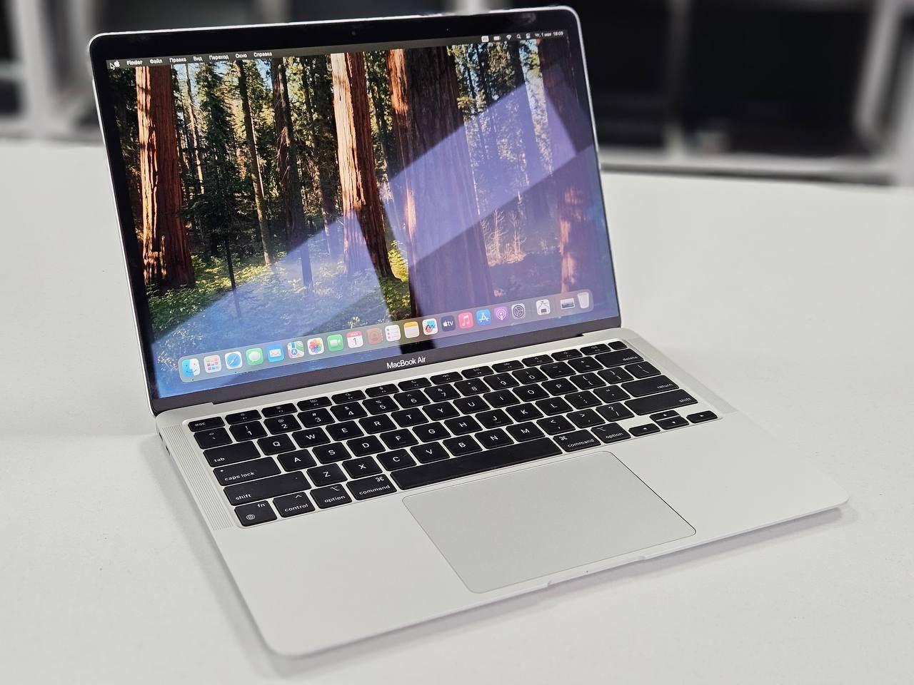 Ноутбук MacBook Air 13 2020 - 13.3 2K Retina/M1/8GB/SSD 256GB/216 циклов, 88%