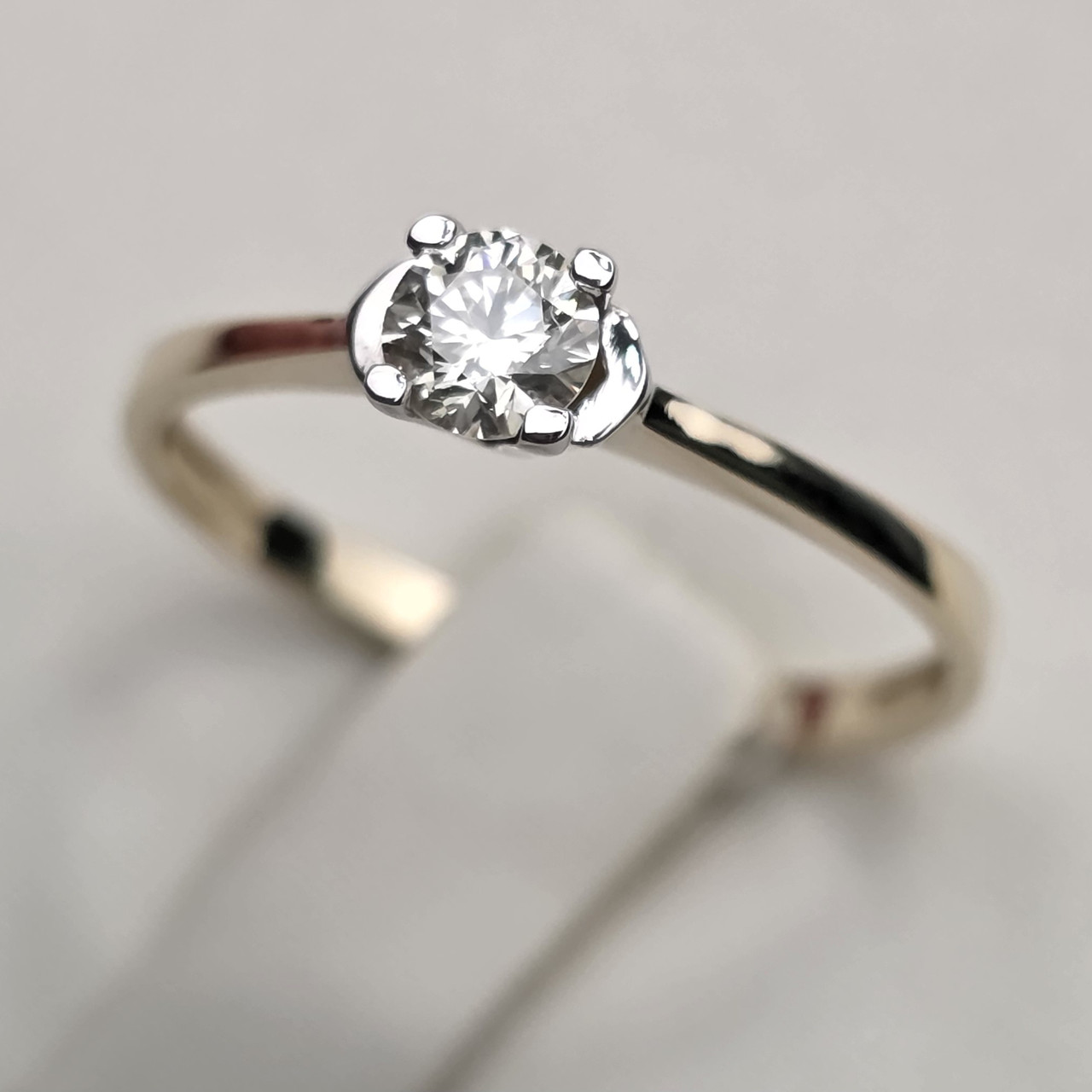 Золотое кольцо 17,5р с бриллиантами 0.23Сt  VS1/J VG - Cut, фото 1