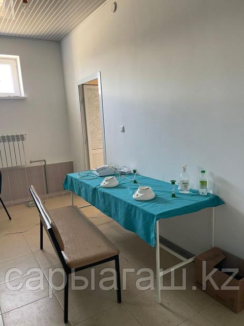 Порно күйеуі мен әйелі үй қызметшісі