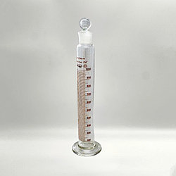 Цилиндр 2-1000-2, с пришлифованной пробкой, на стеклянном основании