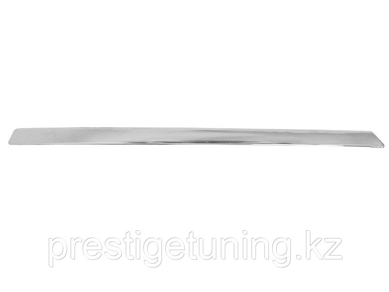 Молдинг переднего бампера левое (L) на Audi Q7 2009-15 (SAT)