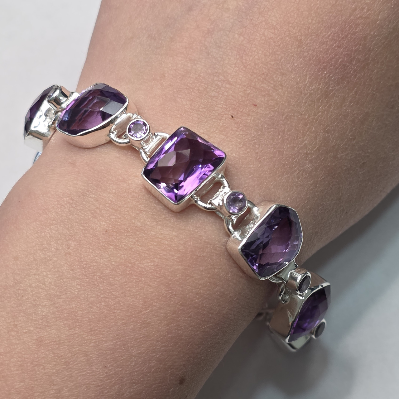 Браслет серебро 925 пробы 27,1гр, аметист 17-20 р-р, фото 1