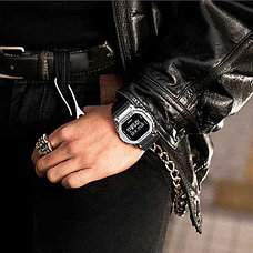 Часы Кварцевые CASIO GM-5600U-1ER полимер, нержавеющая сталь, фото 2