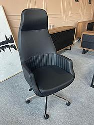 AVENSIS кресло для руководителя