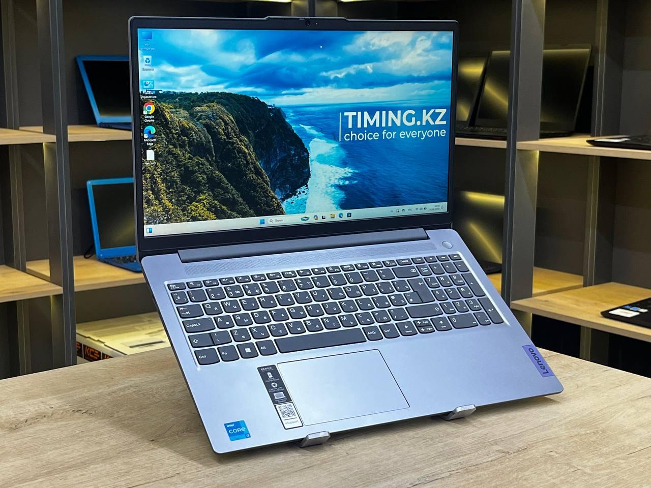 Ноутбук Lenovo IdeaPad Slim 3 - 15.6 FHD/Core i3-1305U/8GB/SSD 256GB/Intel UHD Graphics