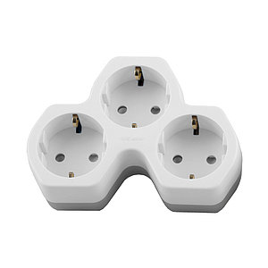 Үлкен сиськи бар қыздың стриптизі