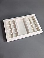 Коробка внешний размер 29,5*19,5*3см,внутренний размер(27*17*3) крышка с окном + дно белая