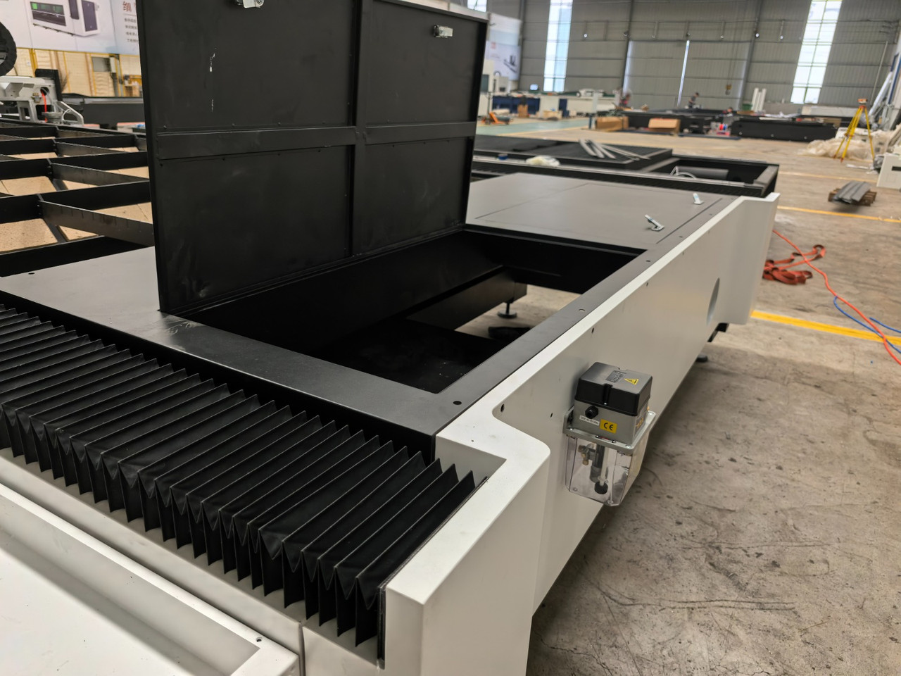 Лазерный станок NH-3015A (3 кВт) для резки металла - фото 1 - id-p124786847