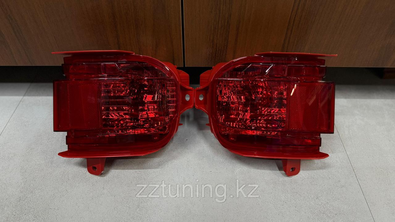 Катафоты в задний бампер LX570