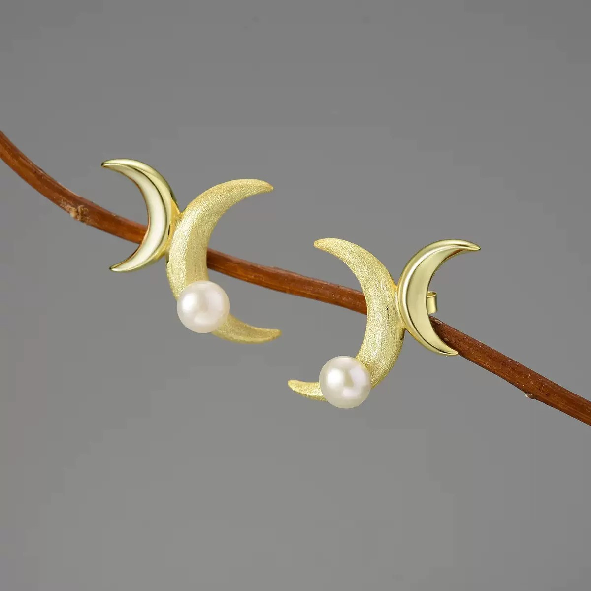 Женские серьги, серебро 925пр (покрыт золотом 18 карат) Lotus Fun (ручная работа) вес 2.75гр, вставка культивированный жемчуг, фото 1