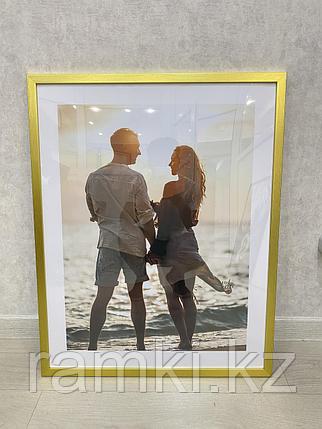 Рамка 60х40 см Золотистая, с легкой текстурой дерева, фото 1