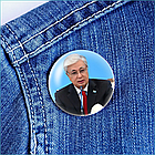 Сувенирный значок "Президент Республики Казахстан - Касым-Жомарт Кемелевич Токаев" #03 (58мм), фото 5