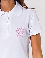 Вышивка на поле футболке