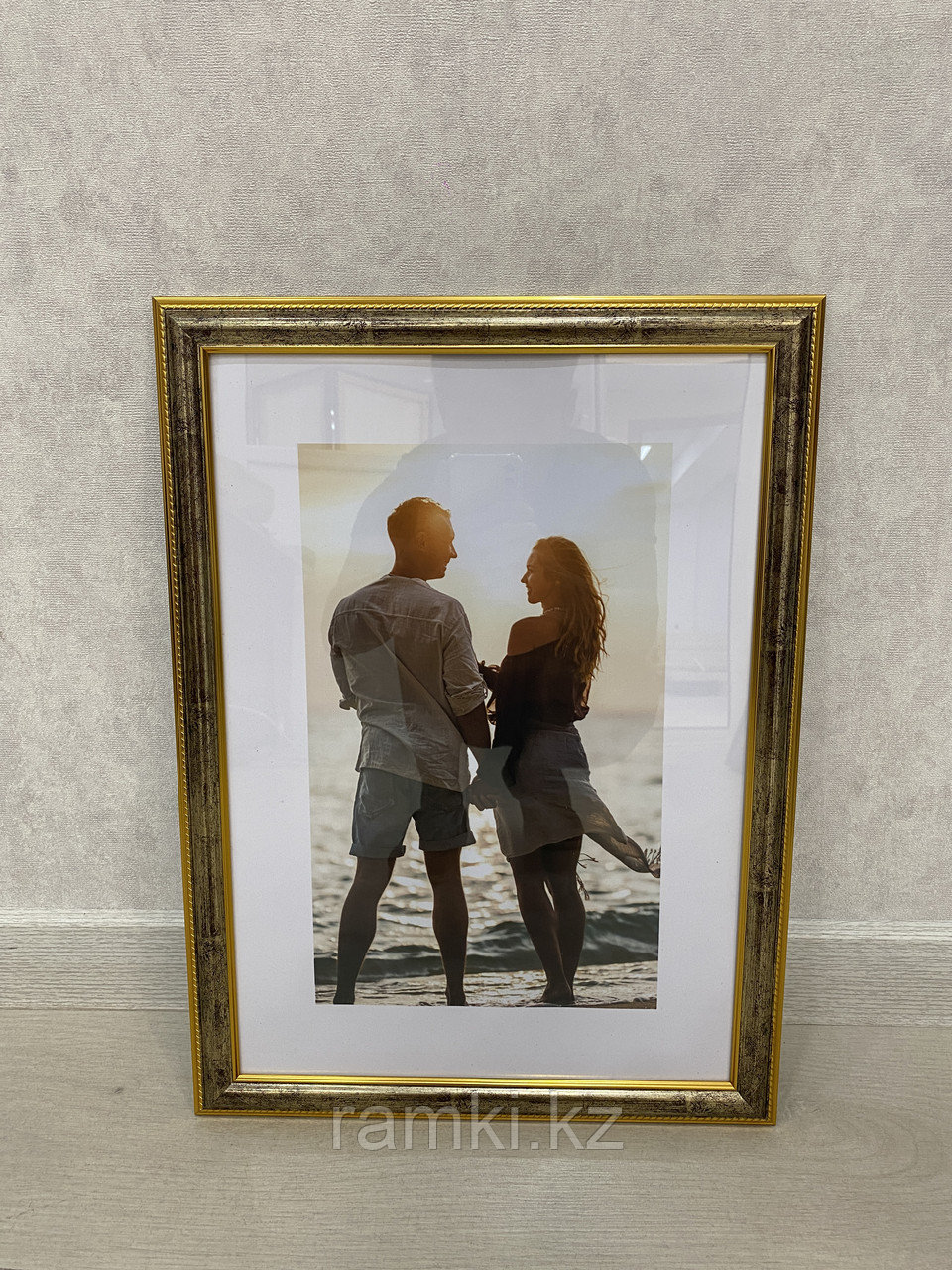 Рамка А3 (29.7х42см) Серый с золотом, фото 1