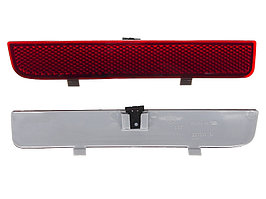 Задний отражатель в бампер левый (L) на Land Rover Freelander 2006-14 (SAT)