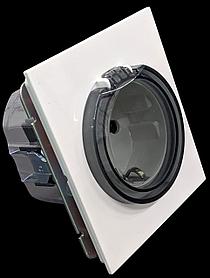 UTEN  белый розетка 1я с/з с крышкой