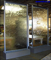 Декоративный водопад по стеклу