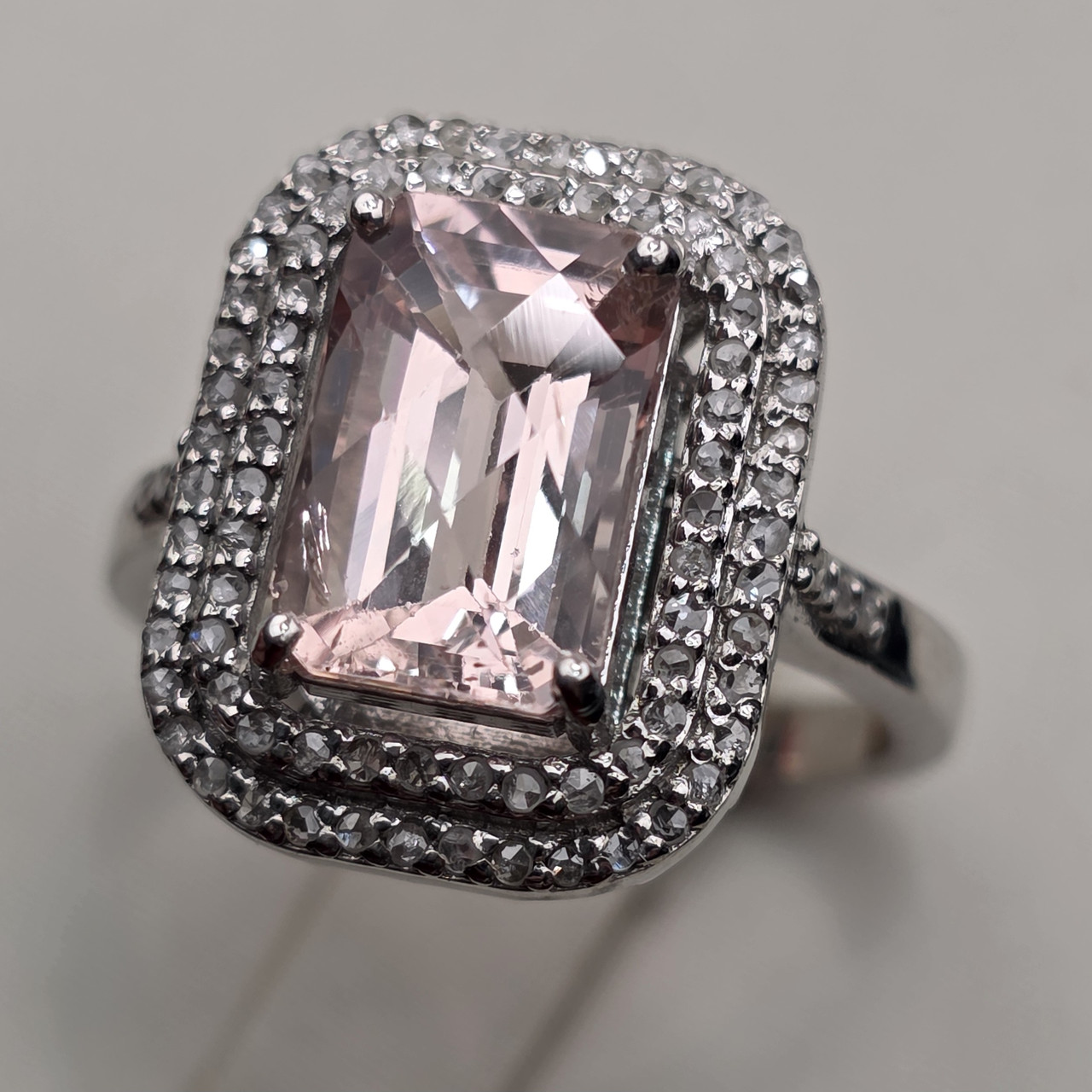 Кольцо серебро 925 проба,5,45гр, Кунцит 3,8кт, бриллианты 0,45кт, размер 18,5, фото 1
