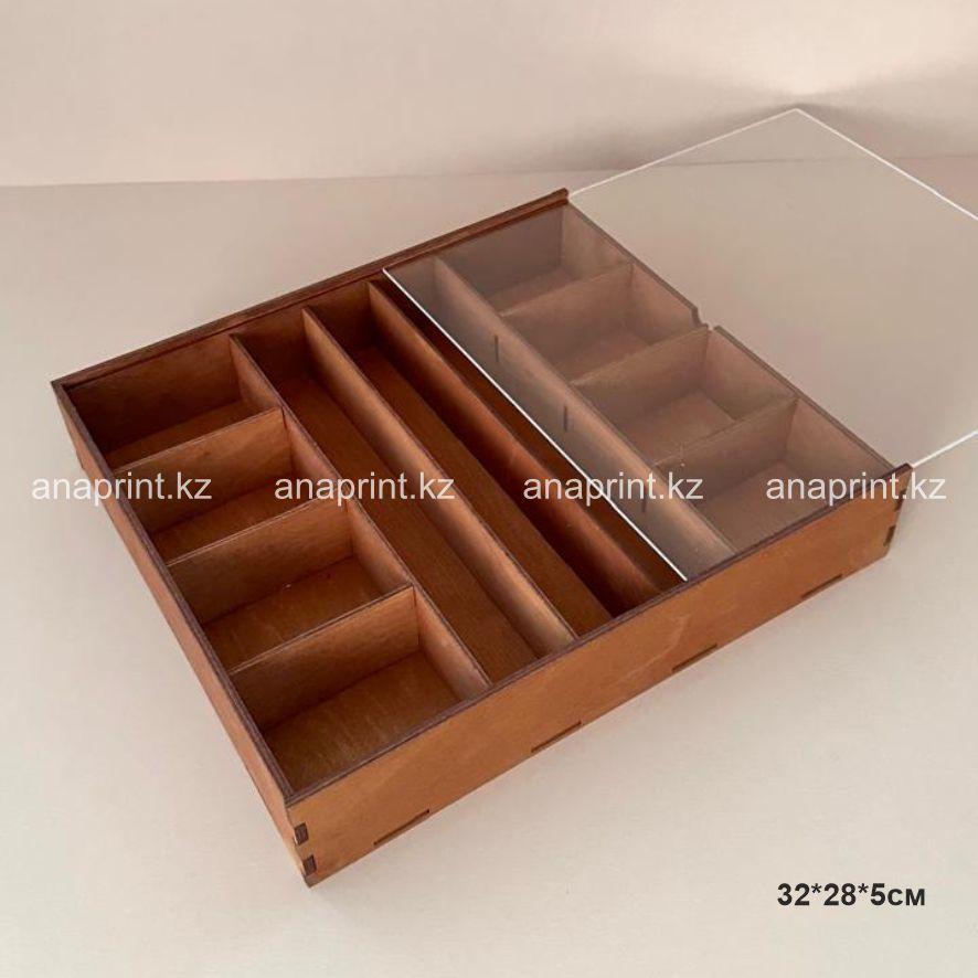 Коробка для орехов и сухофруктов с прозрачной крышкой 32*28*5см