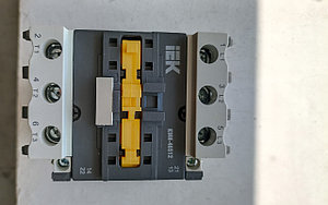 Контактор КМИ 46512 IEK