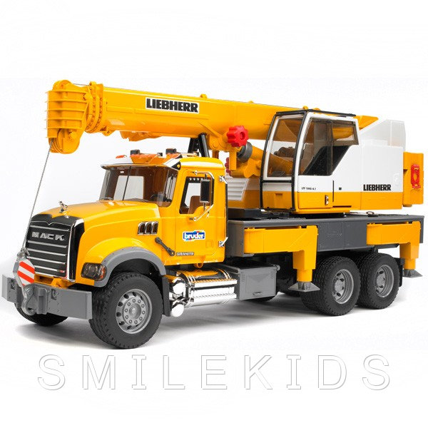 Автокран MACK