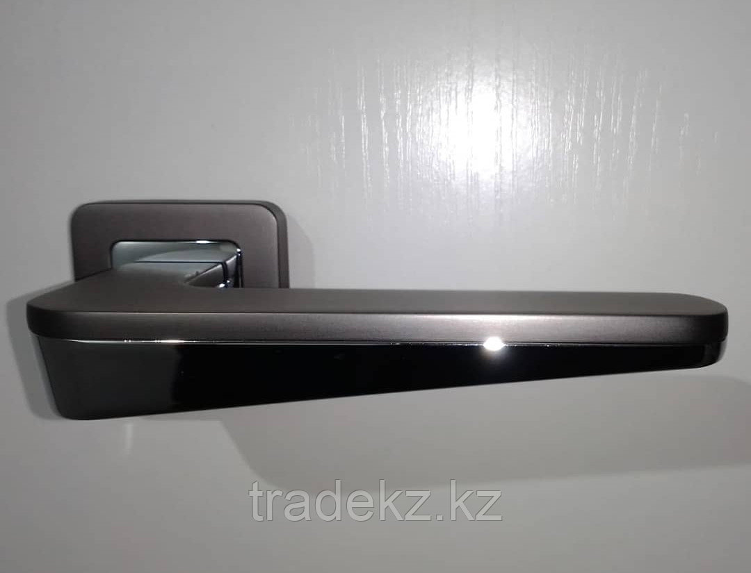 HIGHGRADE HQ813.Z4.SB.MN HG дверная ручка на квадратной розетке SB/матовый никель 4870211231311