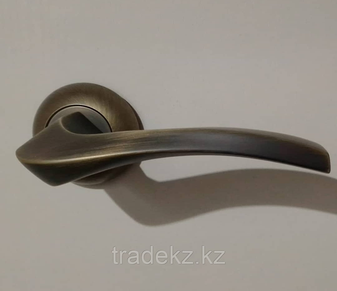 HIGHGRADE HR525.Z5.PVHG дверная ручка на розетке PVD4870211231243