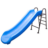 Детская горка с лестницей