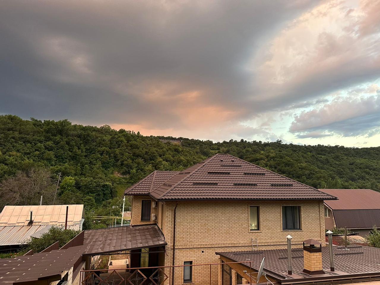 Металлочерепица матовая 8017 Монтерроса, фото 1