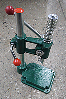 Станок для обтяжки пуговиц