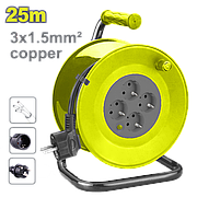 25-метровый удлинитель на катушке с 4 заземленными розетками.