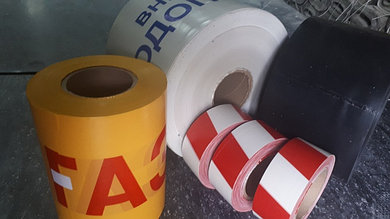 Сигнальные ленты: назначение, виды и стандарты безопасности