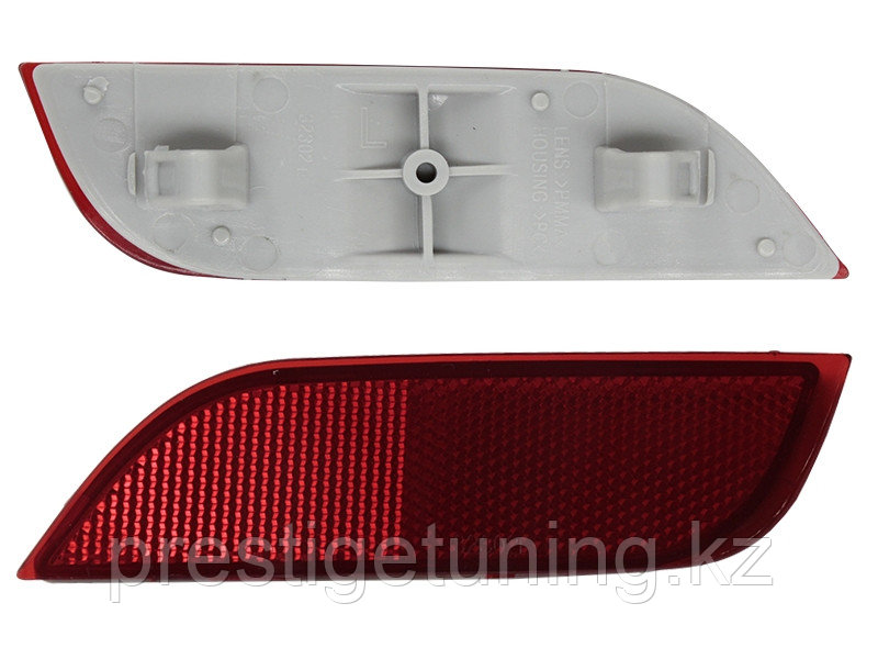 Задний отражатель в бампер левый (L) на Subaru Legacy 2009-14 (SAT)