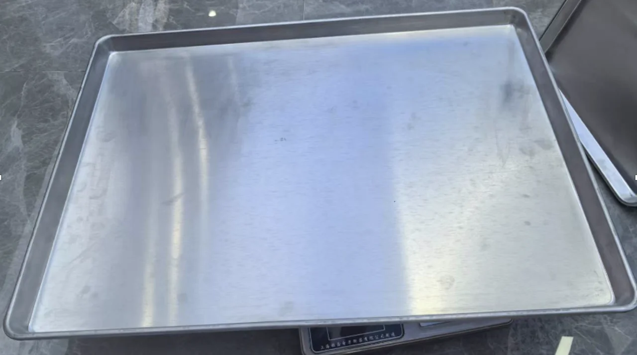 Противень алюминиевый 60*80*3 см, толщина 1.5 мм. X37