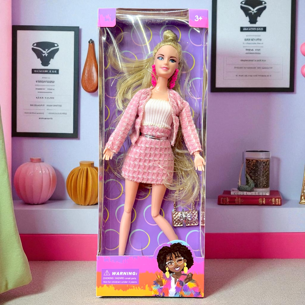 Fq121-K3 Кукла костюм юбка (розовая)+ сумочка (руки,колени сгибаются) 32х12см, фото 1