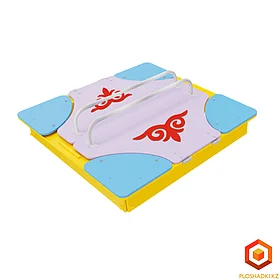 Песочница с крышкой