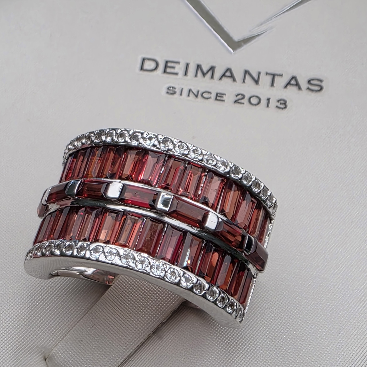 Кольцо серебро 925 проба, вставка гранат, 9,4гр, 18 размер, фото 1