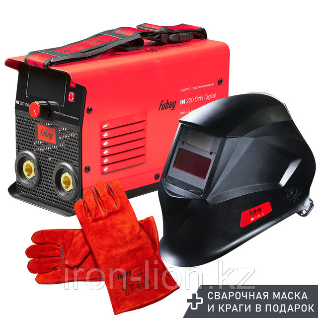 жағажайда жалаңаш әйелдер бар МИЛФ қыз