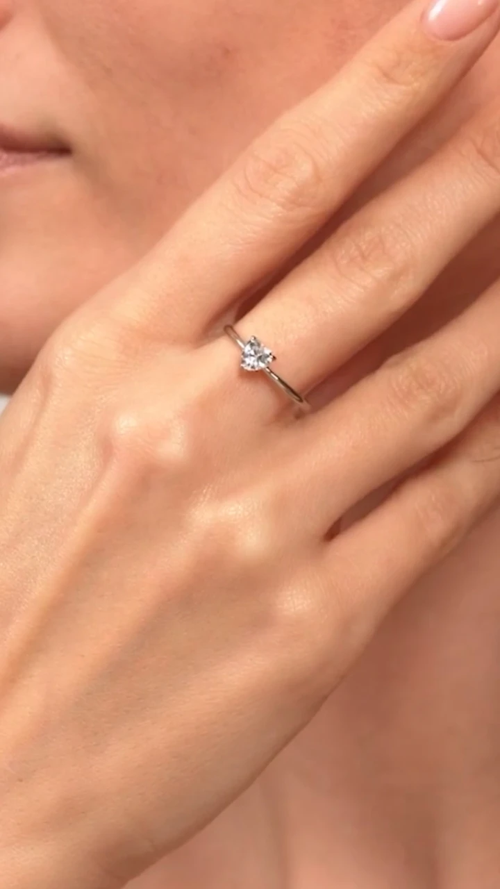 Кольцо с фианитом / 16; 16,5; 17 размер ( пр. Абая 141 ), фото 1