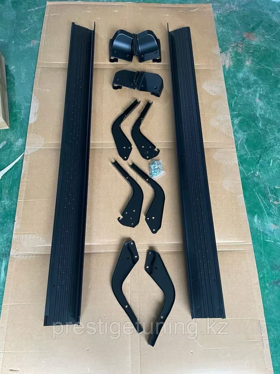 Подножки на Land Cruiser Prado 90/95 1996-02 (Черный цвет)