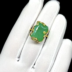 Кольцо эксклюзив с крупным натуральным Изумрудом